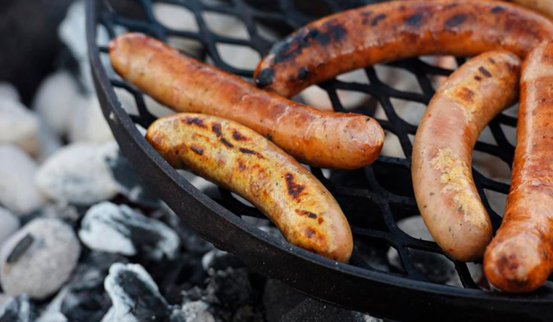 Pølser på bålgrill fra Røroskjøtt