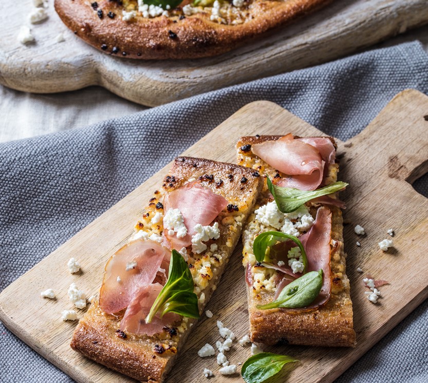 Hvit pizza med Skjørost